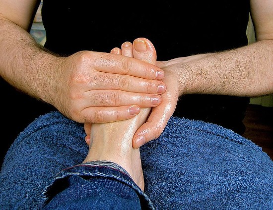 Baby oil makes the foot massage better. - WIKIMEDIA/LUBYANKA