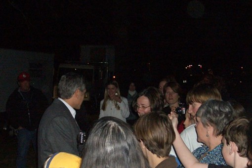 The ladies of Lafayette Square appear en masse for Clooney - Sandy Herde