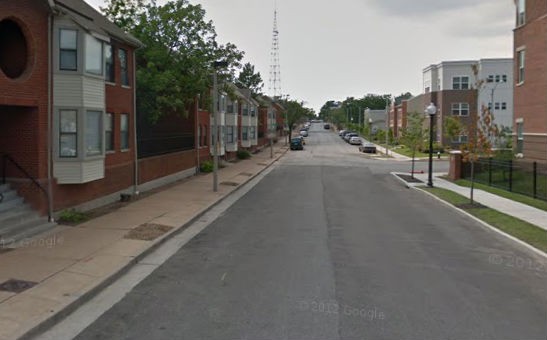 St. Louis Cops Shoot, Kill Armed Man With Stolen Gun During "Hot Spot" Patrol Pursuit