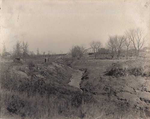 The River Des Peres circa the early 1900s. - preservationresearch.com