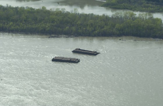 114 St. Louis Barges Break Free: Can Officials Salvage 11 That Sank in Mississippi? (PHOTOS)