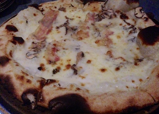 Pizza with white sauce, mushrooms and pancetta. | Nancy Stiles