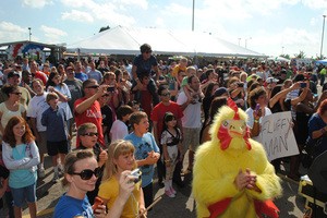 A scene from last year's Midwest Wingfest - Image via
