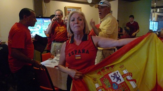 World Cuppage: Spain 1 - Netherlands 0; Campeónes at Guido's Pizzeria y Tapas