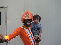 DJ Lance Rock with a young fan. Awwz. - WIKIMEDIA COMMONS