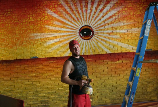 St. Louis 'EYEZ' Artist Creates Mural at Galleria Restaurant
