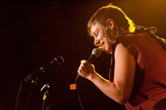tUnE-yArDs at Off Broadway, 11/8/11: Review, Photos and Setlist
