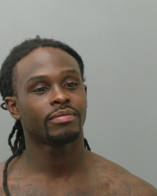 Kilwa Jones, 31, faces charges of first-degree robbery and assault in the shooting of an St. Louis Cardinals fan. - Image via St. Louis County Police