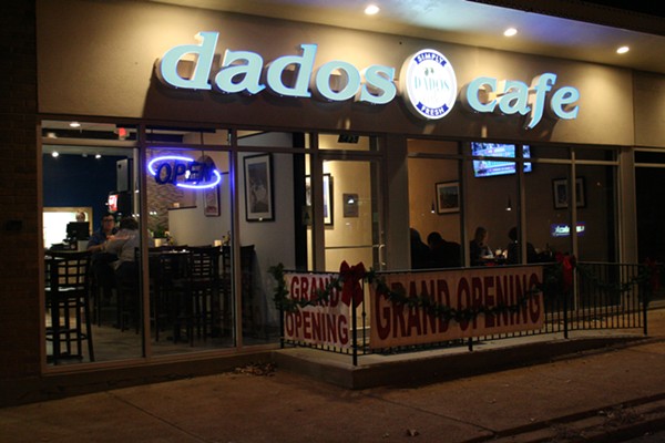 Dados Cafe Brings a Taste of Greece to St. Louis Hills (4)