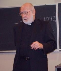 Daniel O'Connell teaching a class at Georgetown in 2007. - VIA