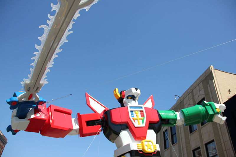 Voltron Appears in Central West End to Celebrate Netflix Debut