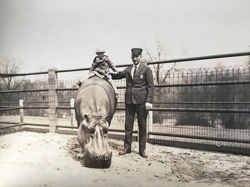 Vintage Photos of the Saint Louis Zoo Reveal How Much Has Changed (15)