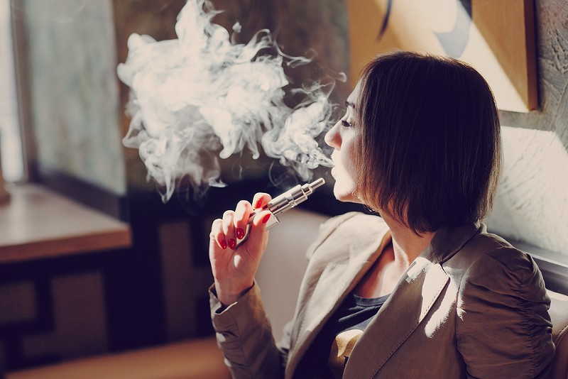 E-cigarettes will now be illegal for teens to purchase in St. Louis County. - SHUTTERSTOCK/OLEG BALIUK