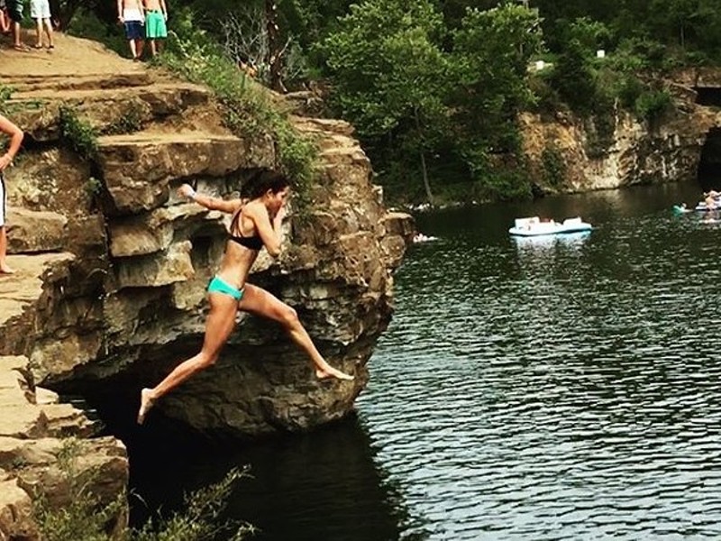 The Offsets used to be a popular Missouri spot for daredevils and swimmers alike. - INSTAGRAM/brains.and.brawn via pikore.com
