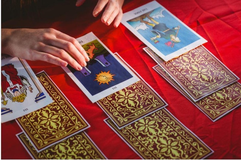 Best Love Tarot Readings Online By Live, Accurate Love Tarot Readers Experts