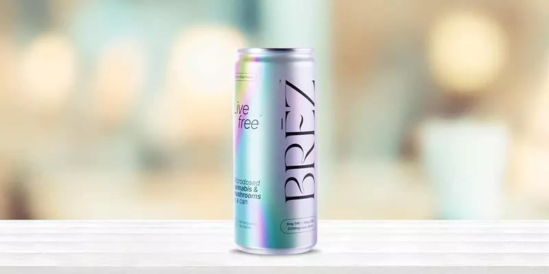 BRĒZ Lemon Elderflower, a THC-infused drink perfect for social occasions.