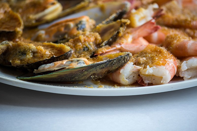 Clams and head-on shrimp. - PHOTO BY SARA BANNOURA