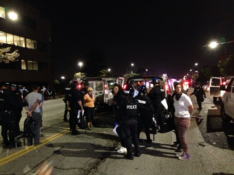 Police Make Mass Arrests on Jefferson After Protesters Block I-64/40