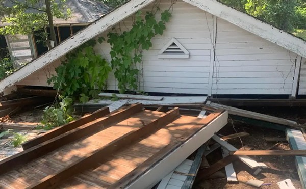 Jefferson County Man Calls 911 from Beneath Collapsed Garage
