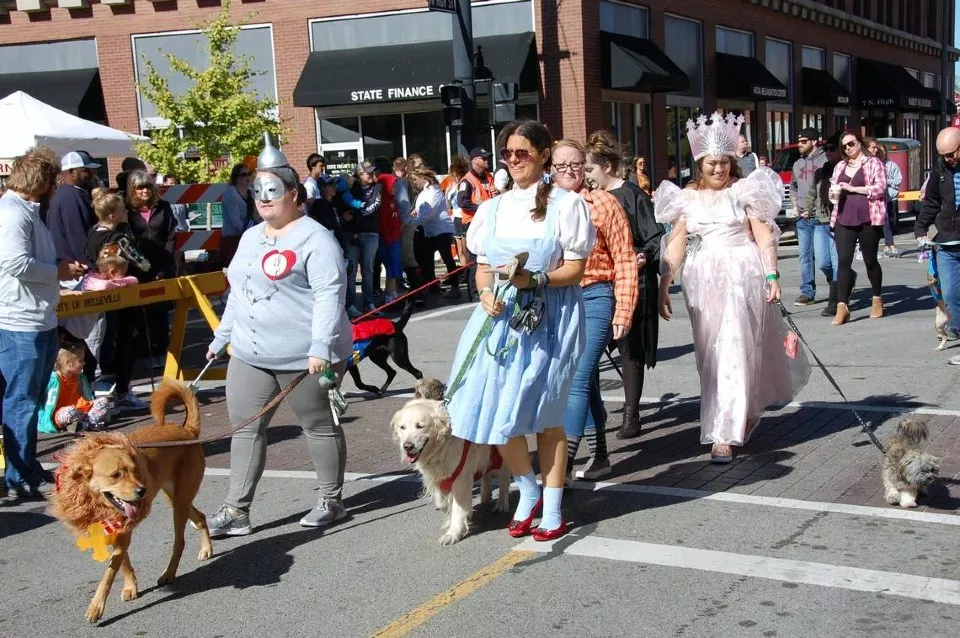 Promenade Pet Parade & Costume Contest