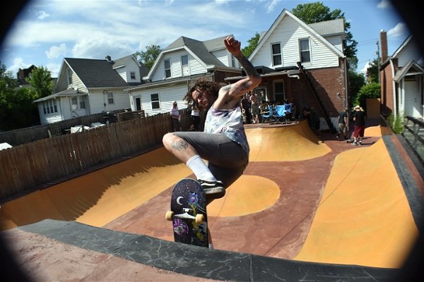 St. Louis Genius Replaces Entire Yard With Skate Park, Leaves Lawn Care Behind Music News and Interviews St