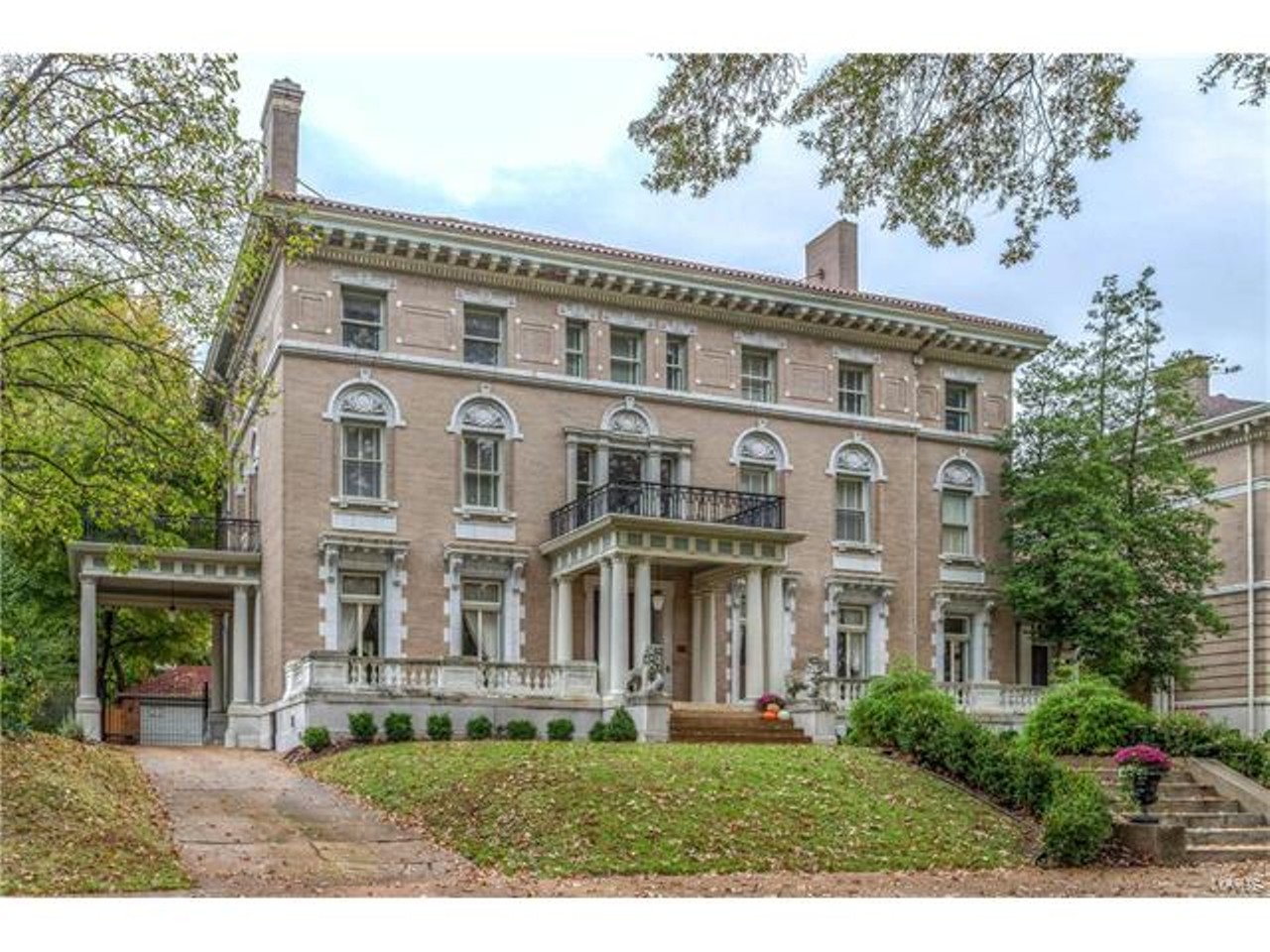 37 Washington Terrace Terr
St Louis, MO 63112
$1,275,000
7 beds, 6 baths, 9,667 sqft
This home is on the National Registry of Historic Places and is 114 years old -- and we feel it's safe to say it's never looked better. It includes a foyer, a "music parlor" (yes, apparently that's a thing), a living room, a circular solarium, a dining room and a library with its original built-in desk. We're particularly fans of the private garden and the pool. Spoiler alert for shopoholics: you'll love the master bedroom closets.