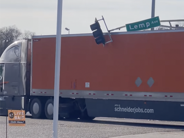 VIDEO: St. Louis Street Sign and Light Pole Take an L Against Semi Truck