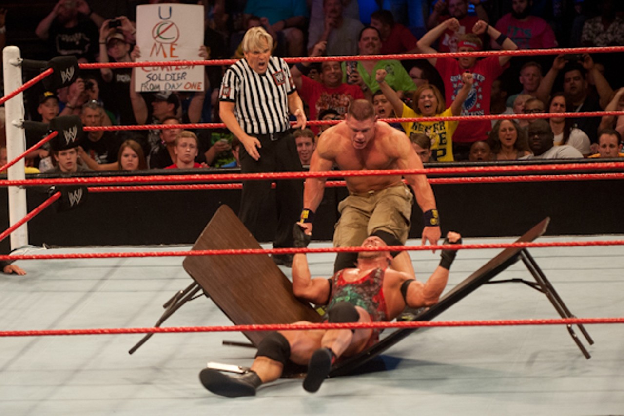 WWE Extreme Rules Wrestling Lands in St. Louis